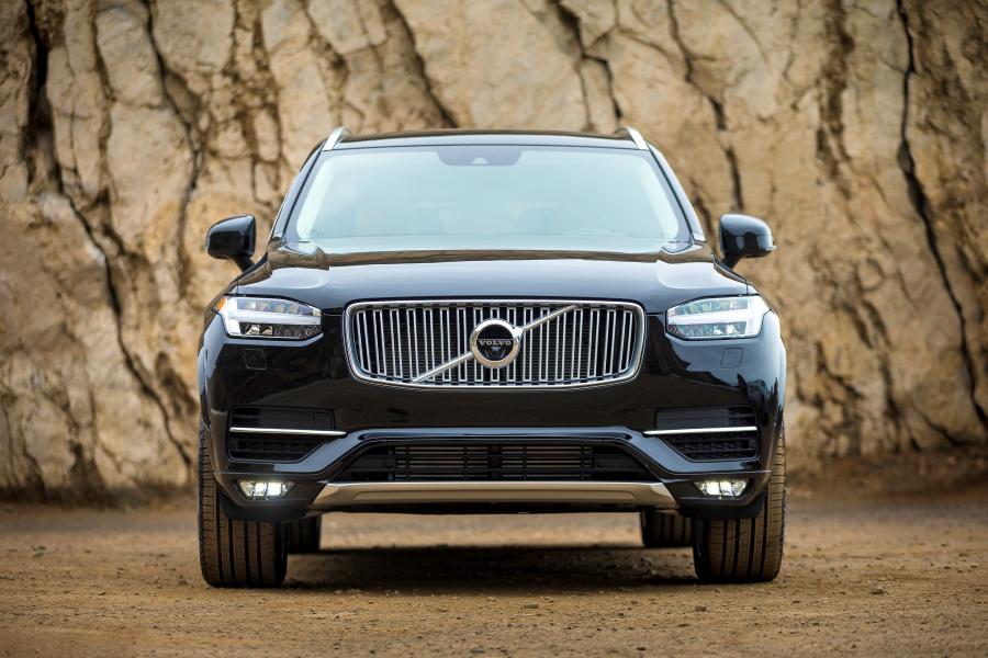  Volvo XC90 T6 AWD First Edition 2016 года  (US) (фото 5 из 17)